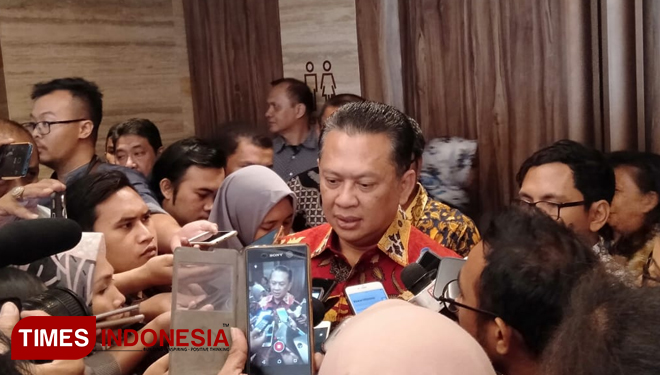 Ketua MPR RI Bambang Soesatyo saat mengisi Seminar Nasional (FOTO: Edi Junaidi Ds/TIMES Indonesia)