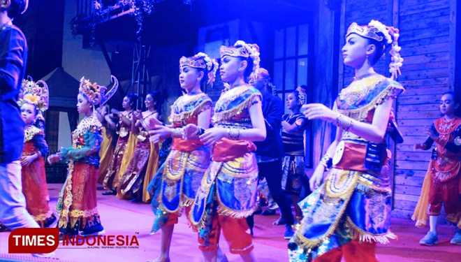 Tari Kreasi Tradisional Jawa Barat Aneka Seni dan Budaya