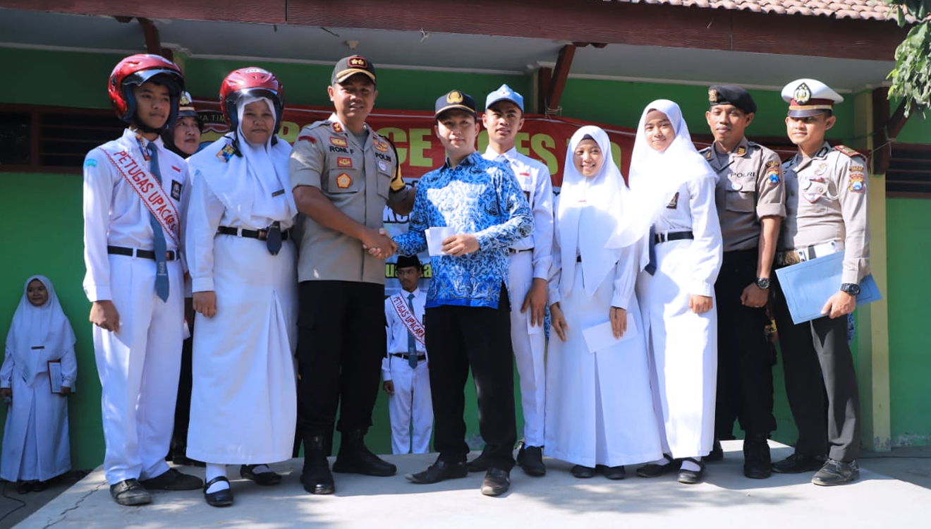 Roni-Faisal-Saiful-Faton-3.jpg