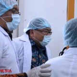 Menristek Apresiasi Stem Cell dan Cangkang Kapsul Rumput Laut Unair Surabaya