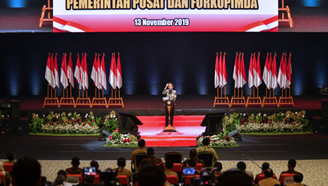 Presiden Jokowi memberikan sambutan pada Pembukaan Rakornas Pemerintah Pusat dan Forkopimda 2019, di SICC, Sentul City, Kabupaten Bogor, Jawa Barat (FOTO: Humas Setkab) 
