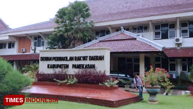 Kantor DPRD Kabupaten Pamekasan. (FOTO: Akhmad Syafi'i/TIMES Indonesia)