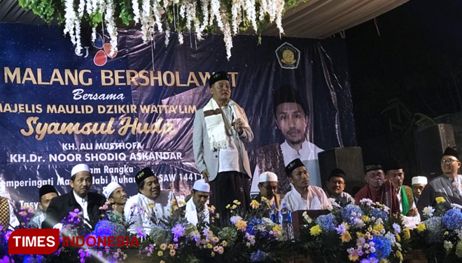 Kemeriahan peringatan Maulid Nabi Muhammad SAW 1441 H bersama masyarakat se Malang Raya. (FOTO: AJP/TIMES Indonesia)
