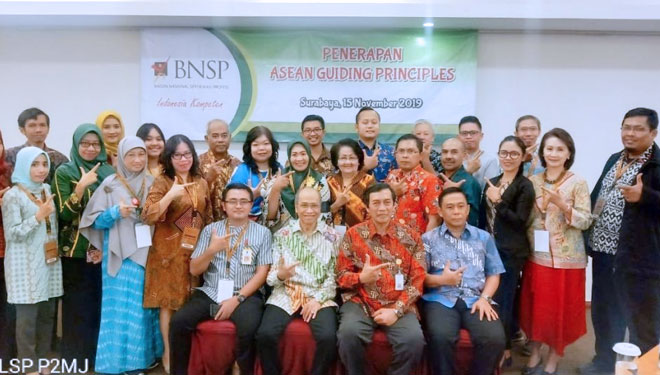 Kegiatan penerapan ASEAN Guiding Principles bertujuan untuk meningkatkan pemahaman dan mempercepat terbangunnya sistenm penjaminan mutu dan saling pengakuan sertifikasi kompetensi oleh BNSP di Hotel Novotel Surabaya 15/11/2019.