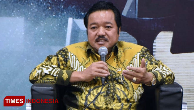 Ketua Fraksi Partai Golkar MPR, Idris Laena saat menjadi narasumber diskusi empar pilar negara di Senayan Jakarta (Edi Junaidi Ds/TIMES Indonesia)