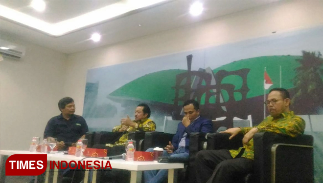 Ketua Fraksi Golkar MPR RI, Idris Leina saat menjadi narasumber diskusi empat pilar MPR RI di Senayan (FOTO: Edi Junaidi Ds/TIMES Indonesia)