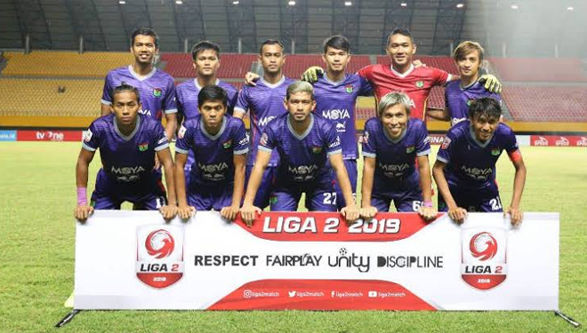 Skuad Persita saat menjalani babak 8 besar Liga 2. (Foto: indosport)