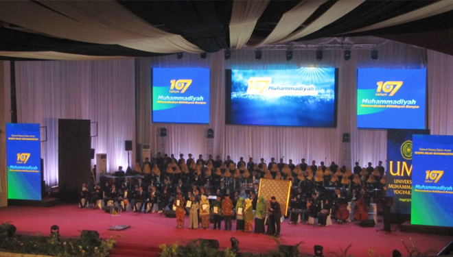 Suasana Milad ke-107 Muhammadiyah di Gedung Sportorium Universitas Muhammadiyah Yogyakarta (UMY), Senin (18/11/2019). (FOTO: Desty Luthfiani/TIMES Indonesia)