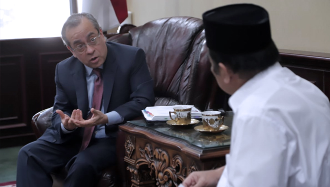 Global Director for Education World Bank, Jaime Saavedra ketika bertemu dengan Menteri Agama, Fachrul Razi di Kantor Kementerian Agama, Jakarta. (FOTO: Kemenag)