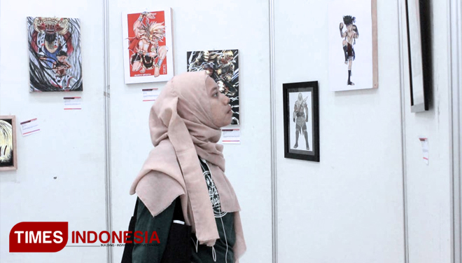 Suasana pameran dari Mahasiswa Baru (Maba) SEDESA (Seni dan Desain) Universitas Malang.