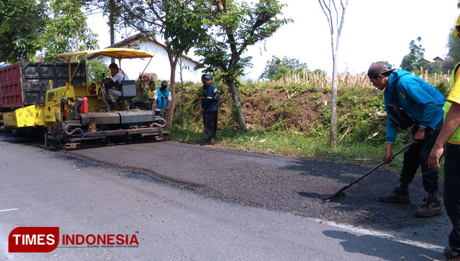 Jalan-Raya-Tlekung-b.jpg