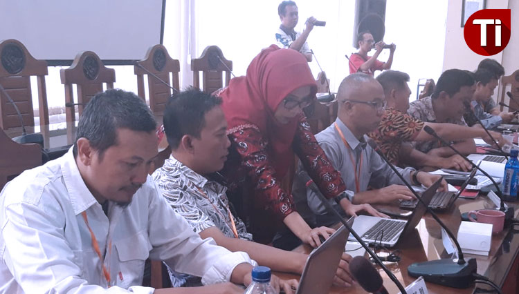 Peserta RPL dari praktisi Industri tekun mengikuti materi penyusunan Rencana Pembelajaran Semester (RPS) sebagai salah satu komponen menjadi seorang dosen. (Foto: Humas Polije for TIMES Indonesia)