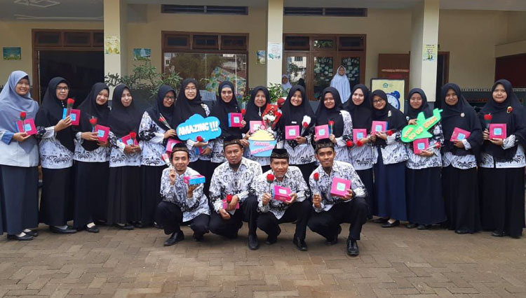 TIMES-Indonesia-Hari-Guru-SDIT-Ahmad-Yani-02.jpg