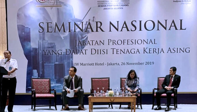 Seminar nasional tenaga profesional yang diisi TKA (Foto: Istimewa)