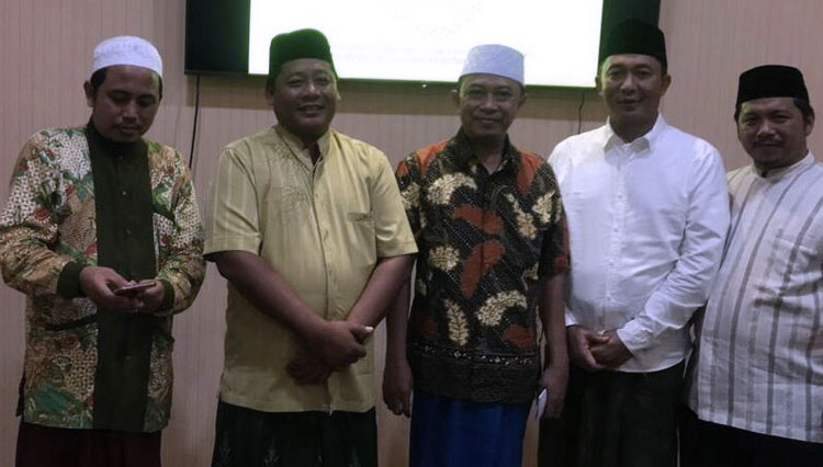 Panitia Muskerwil I PWNU Jatim usai rapat persiapan terakhir di PWNU Jatim. (foto: pwnu for TIMES indonesia)