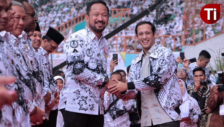 Ipong Muclissoni satu-satunya bupati di Jawa Timur yang menerima penghargaan Maha Dwija Praja Nugraha. (foto: Sri Wahyuni Ipong/TIMES Indonesia)