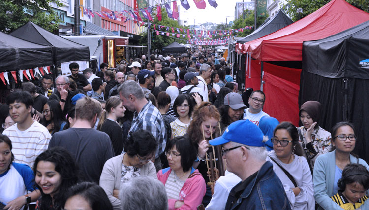 The crowd at the Indonesian folk's market in Wellington. (Picture by: Indonesian Embassy for NZ)