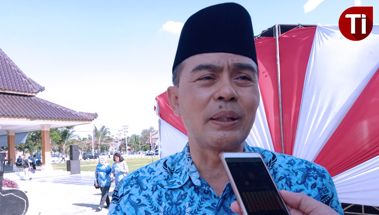 Kepala Dinas Tenaga kerja Kabupaten Blitar, Haris Susianto (Foto: Sholeh/TIMES Indonesia) 