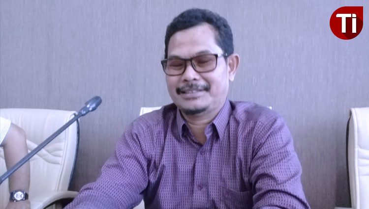 Ketua Komisi l DPRD Pamekasan, Imam Hosairi saat ditemui dikantornya. (Foto: Akhmad Syafi'i/TIMES Indonesia)