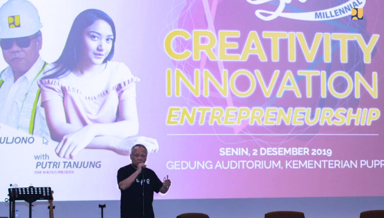 Menteri PUPR RI saat menghadiri Talkshow Milenial bertajuk Creativity, Innovation and Entrepreneurship (FOTO: Biro Komunikasi Publik Kementerian PUPR RI)