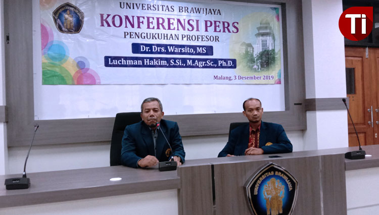 Dua profesor baru Universitas Brawijaya (UB) Malang. (Foto: Naufal Ardiansyah/TIMES Indonesia)