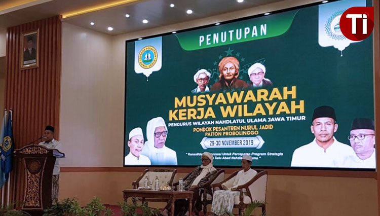 KH Marzuki Mustamar Ketua Tanfidziyah PWNU Jawa Timur saat memberikan arahan pada penutupan Muskerwil I PWNU Jawa Timur di PP Nurul JAdid Paiton Probolinggo Sabtu 30/11/2019