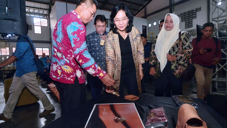 Sentra Pengrajin Tanggulangin Mendapat Perhatian Khusus Kemenperin RI