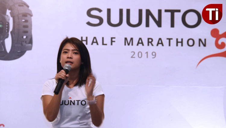 Brand Manager Suunto Saras Ina Pramesti saat menjelaskan kesiapan Suunto Half Marathon 2019. (FOTO: Adhitya Hendra/TIMES Indonesia)