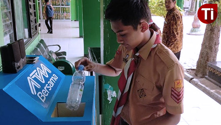 pelajar-SMP-Negeri-asal-Ponorogo-b.jpg