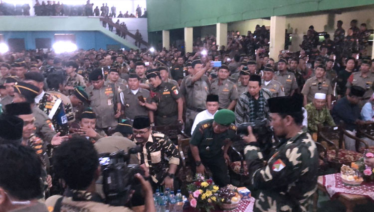 Dari Arena Rakornas, Gus Yaqut Serukan Banser Solid Satu Komando
