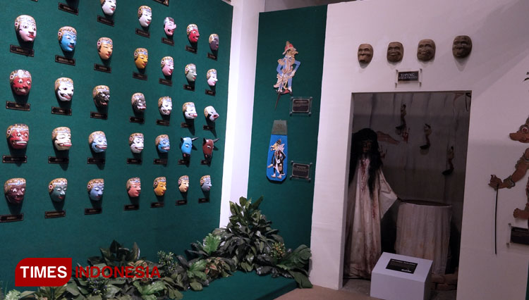 Temporary-Exhibition-b.jpg
