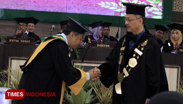 Prof-Haris-aa.jpg