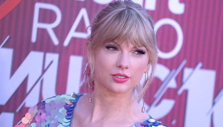 Tren Lipstik 2020 Mengadopsi Gaya Taylor Swift