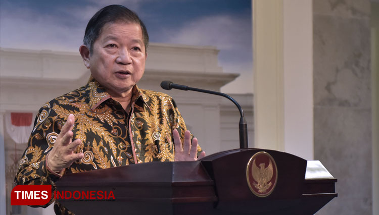 Menteri PPN/Kepala Bappenas Suharso Monoarfa memberi keterangan kepada wartawan usai mengikuti Ratas Persiapan Pemindahan Ibu Kota, di Kantor Presiden, Jakarta, Senin (16/12/2019) sore. (FOTO: Humas Setkab/TIMES Indonesia)