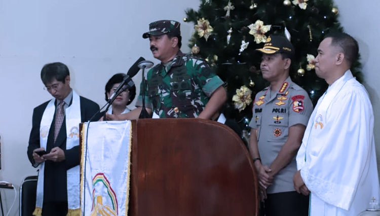 Tinjau Pengamanan Gereja, Panglima TNI Ucapkan Selamat Natal Kepada ...