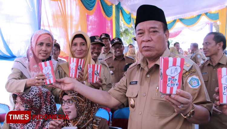 Bupati-Fadeli-c.jpg