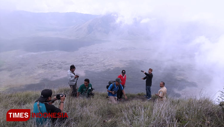 Ramai Ramai Munuju Wisata Puncak P 30 Negeri Di Atas Awan