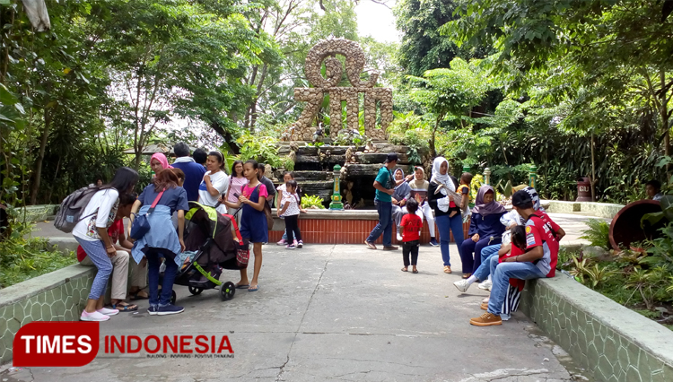 Suasana obyek wisata Kebun Raya dan Kebun Binatang Gembira Loka Zoo (GL Zoo) Yogyakarta. (FOTO: Dwijo Suyono/TIMES Indonesia)