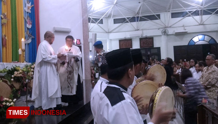 Gereja-Katolik-Mater-Dei-Kota-Madiun-c.jpg
