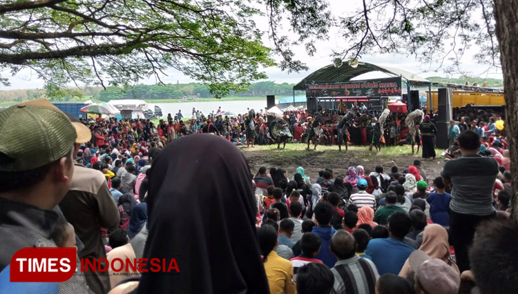 Tahun Baru 2020, Waduk Bening Widas Dibanjiri 7 Ribu Pengunjung