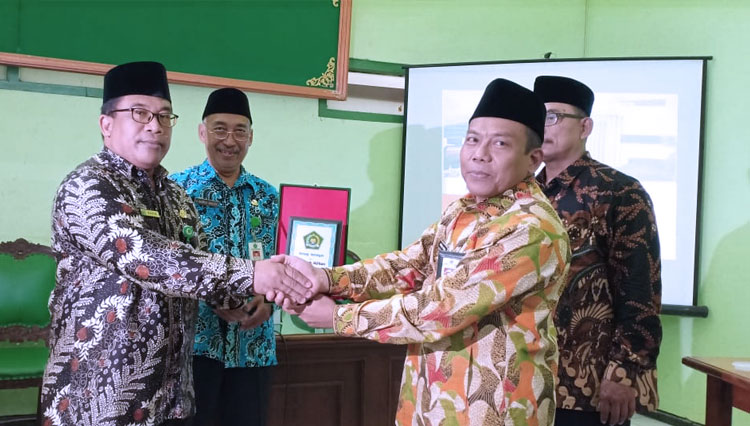 Kemenag Tuban, Sharing Pelayanan PTSP Bersama Kemenag Kota Madiun ...