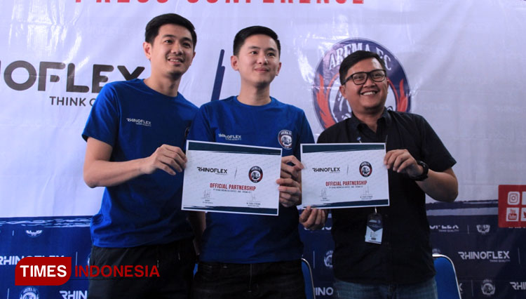 Rhinoflex-sponsor-baru-Arema-FC-1.jpg