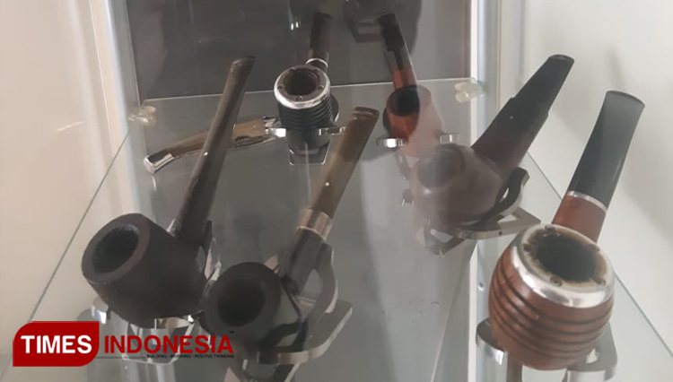 Pipa-Rokok.jpg