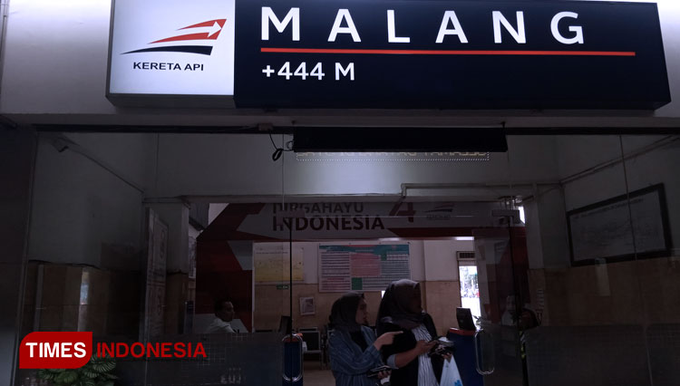 Aktivitas di stasiun Kota Malang. (FOTO: dok. TIMES Indonesia)