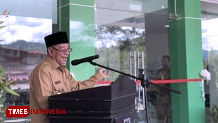Gubernur saat memberikan sambutan pada acara peresmian Gedung Baru Sofifi (Foto: Wahyudi Yahya/TIMES Indonesia)