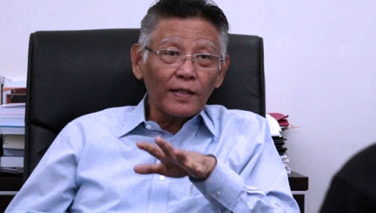 Guru besar ilmu hukum Universitas Padjajaran (Unpad) Bandung, Prof Romli Atmasasmita. (foto: Istimewa/pribuminews)