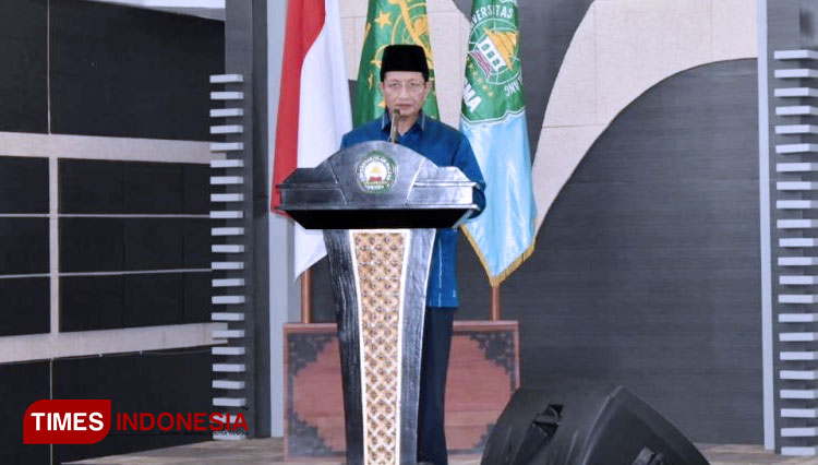 Prof. Nasaruddin Umar, MA dalam acara forum Mbalah Aswaja tersebut bertajuk Fasawuf di Era Modern, di gedung Ali Bin Abi Thalib Lantai 7 Unisma, Rabu (15/1). (FOTO: AJP TIMES Indonesia)