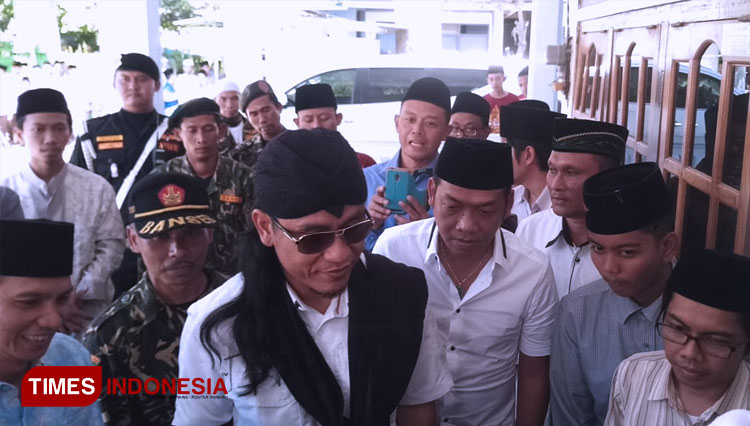 Rombongan Gus Miftah dan Teddy UT juga Silaturahmi ke Pesantren Manbaul Ulum Muncar