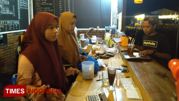 Kafe-Joglo-Gresik-2.jpg