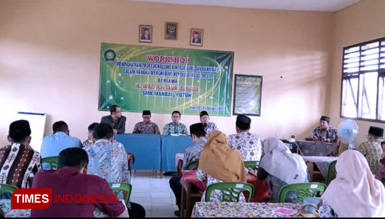 SMK Manbail Futuh Tuban Gelar Workshop Peningkatan SDM Pengajar Sekolah